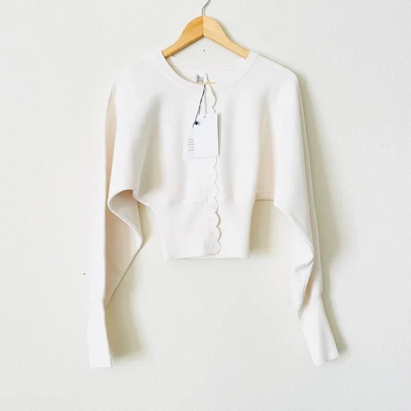 Revolve Helsa XS Elvira ribbed scalloped cardigan in ivory white - Picture 3 of 10